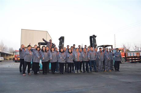 凱安物流-員工合影